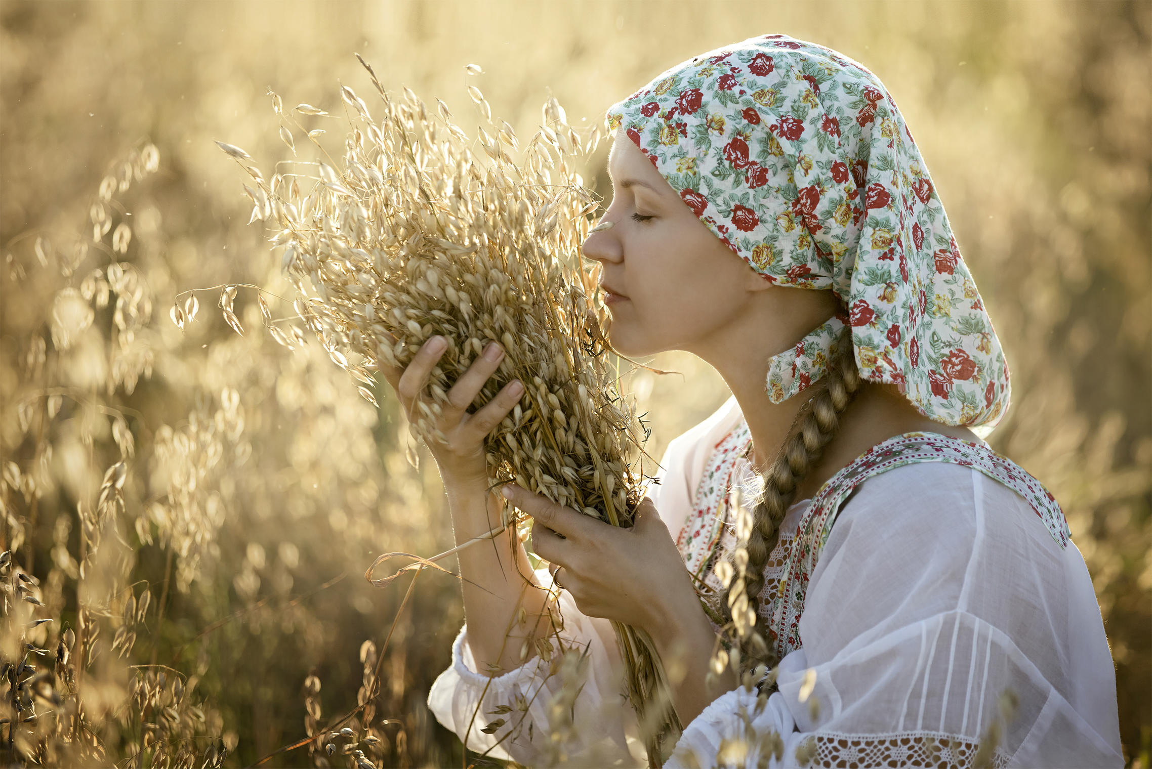 Photo Women in Slavic costumes in Antananarivo