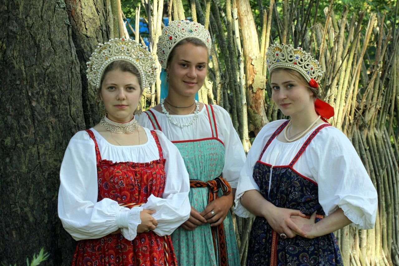 Sexy model Girls in Slavic costumes in Antananarivo