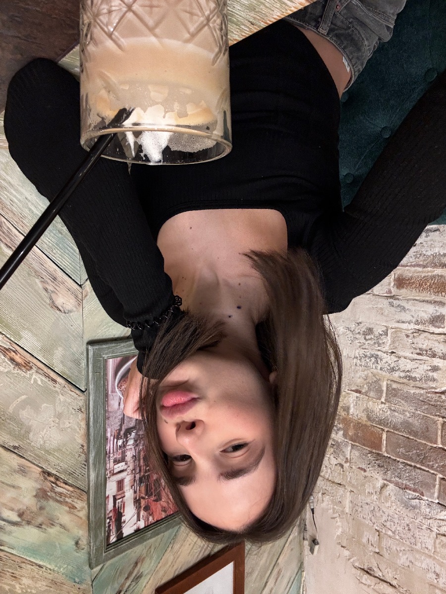 Fresh photos, fresh mood — Tina online in Antananarivo